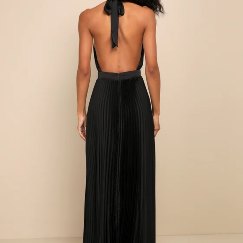 Lulus halter satin‎ pleated for and flare gown dress - Picture 3 of 9